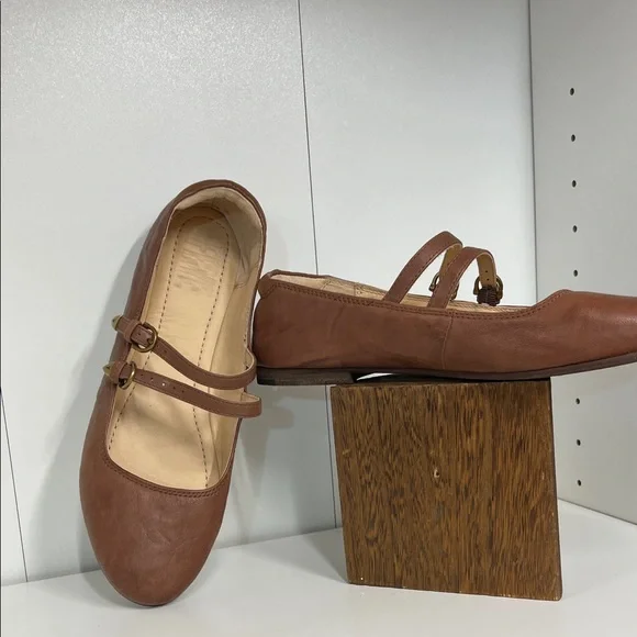 🔥🔥 FRYE Carson Mary Jane flat brand new women size 9.5 - Picture 7 of 10
